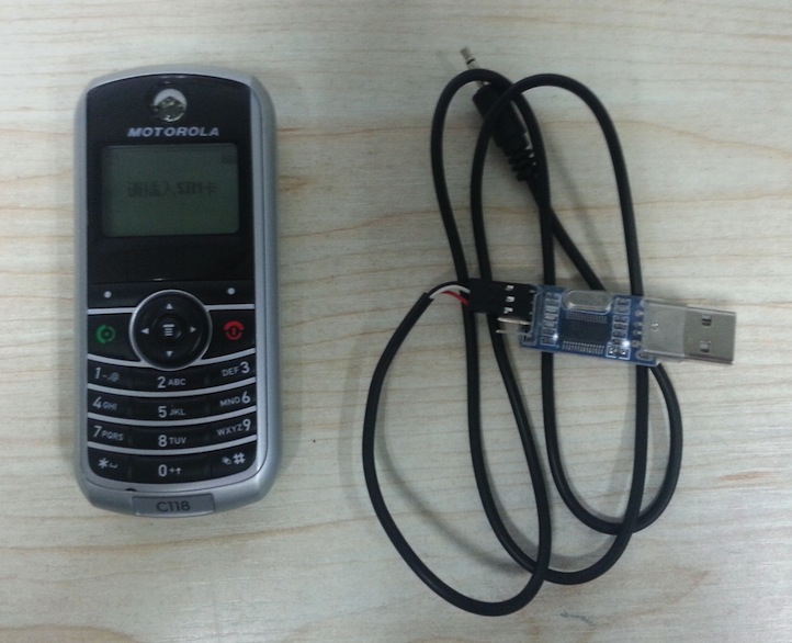 C118 手机一台，FT232RL、CP2102、PL2303 USB2TTL 模块一个，2.5mm 耳机插头带线一根